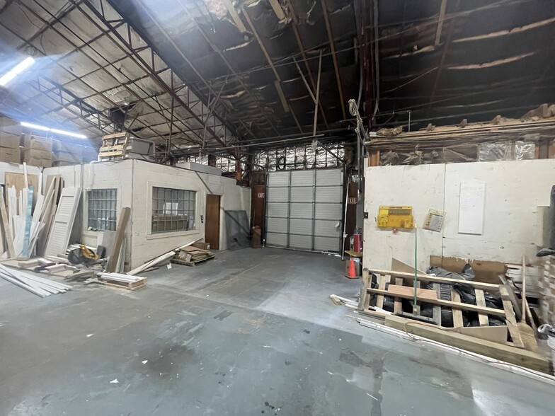 47 Warehouse Rd, Hyannis, MA for lease - Building Photo - Image 3 of 13