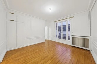 Place Vendôme, Paris for lease Interior Photo- Image 2 of 9