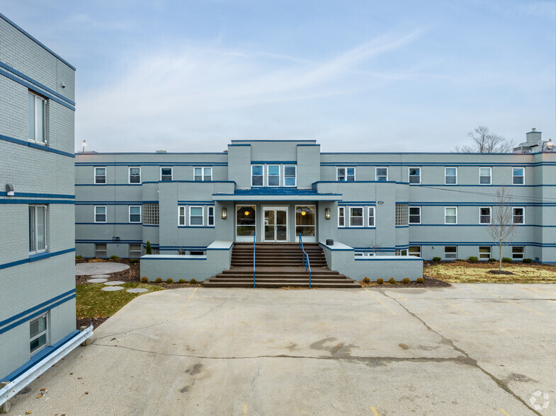 200 S Wenona St, Bay City, MI for lease - Building Photo - Image 3 of 9