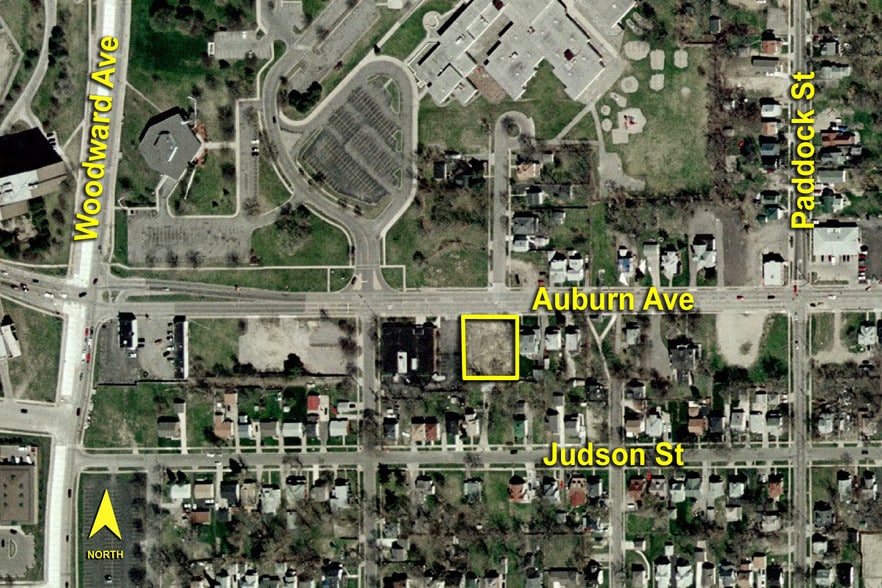 160 Auburn Rd, Pontiac, MI for sale - Building Photo - Image 2 of 3