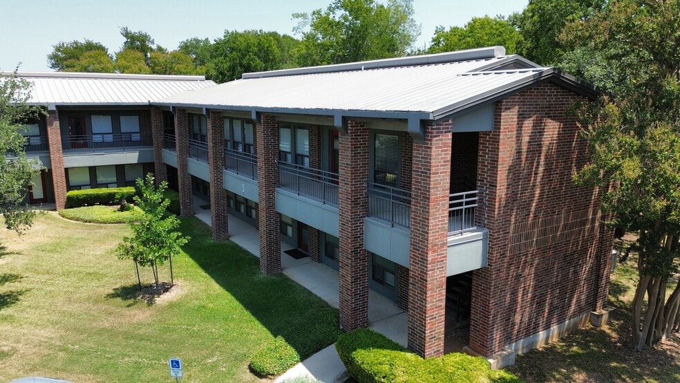 3355 Bee Caves Rd, West Lake Hills, TX for sale - Primary Photo - Image 1 of 5