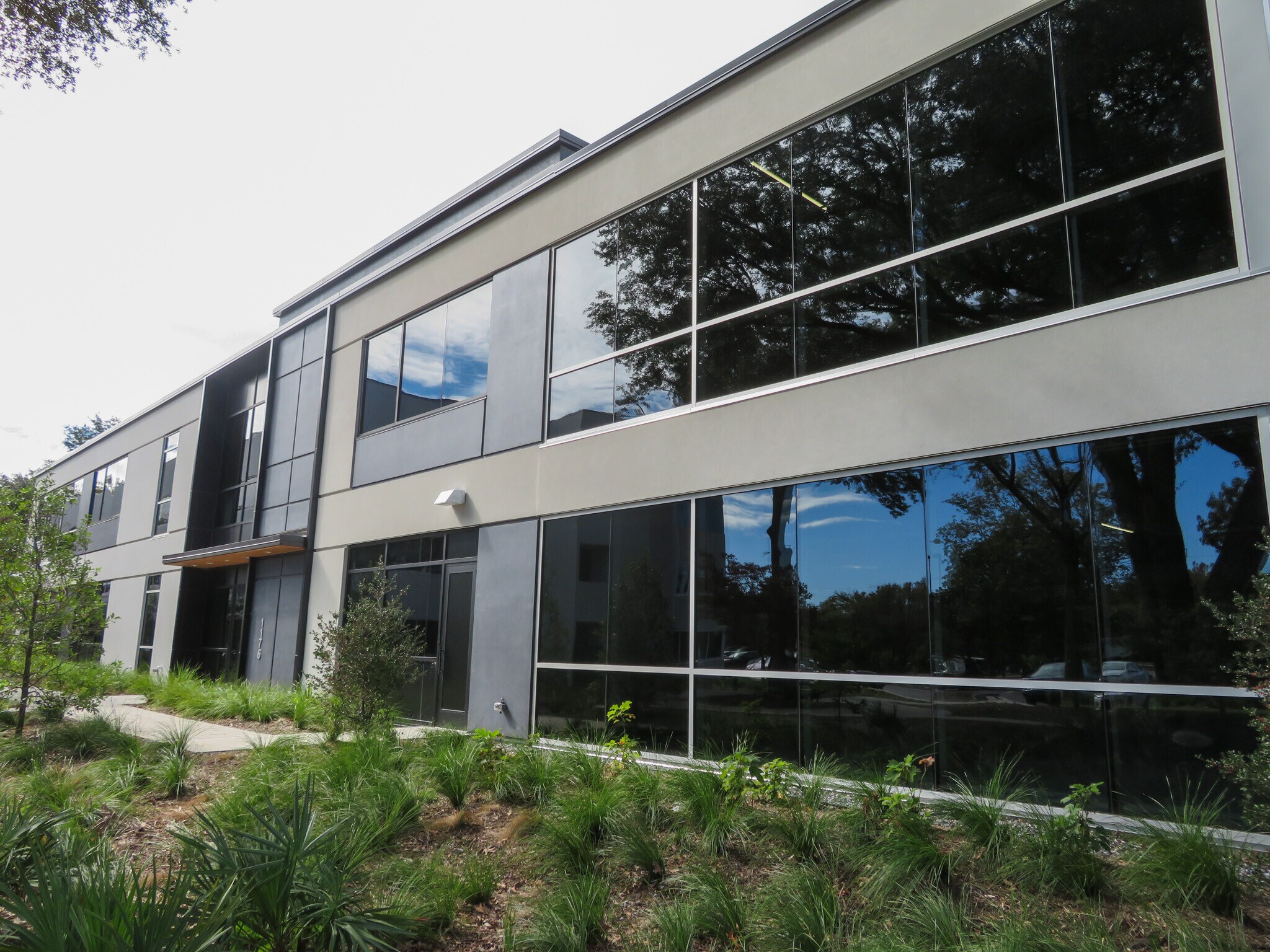 1176 Sam Rittenberg Blvd, Charleston, SC for sale Primary Photo- Image 1 of 20