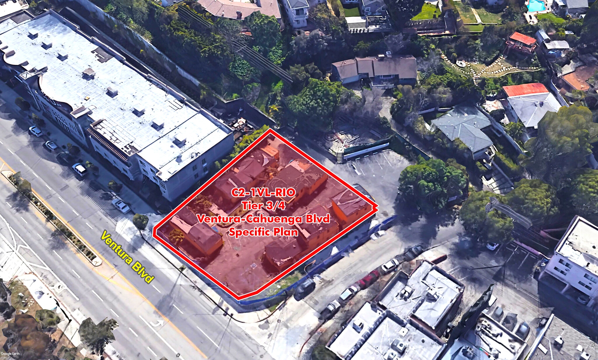 10740 Ventura Blvd, Studio City, CA for lease Building Photo- Image 1 of 3