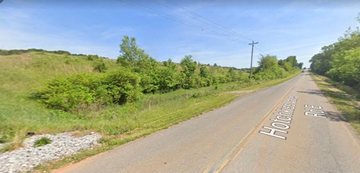 Hotchkiss Valley Road, Lenoir City, TN 37771