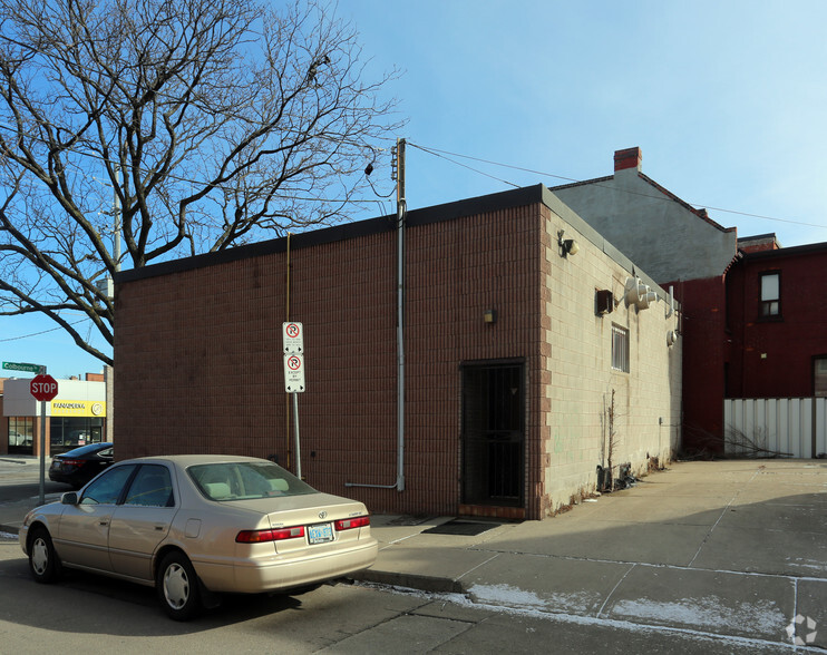 15 Colbourne St, Hamilton, ON for sale - Building Photo - Image 2 of 3