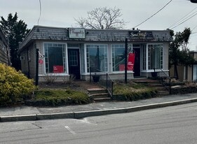 705 Main St, Hyannis MA - Duplex Property