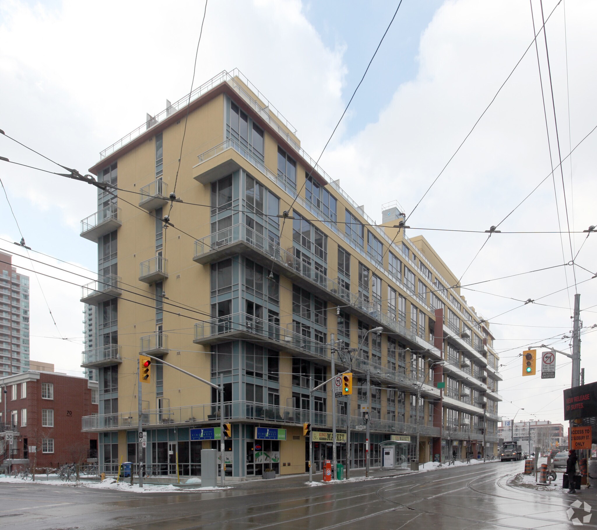 1029 King St W, Toronto, ON for sale Primary Photo- Image 1 of 1