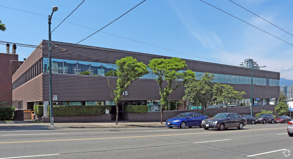 2015 Main St, Vancouver, BC for lease - Building Photo - Image 3 of 14