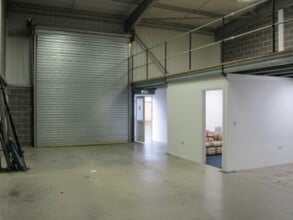 Sloswicke Dr, Retford for lease Interior Photo- Image 2 of 4