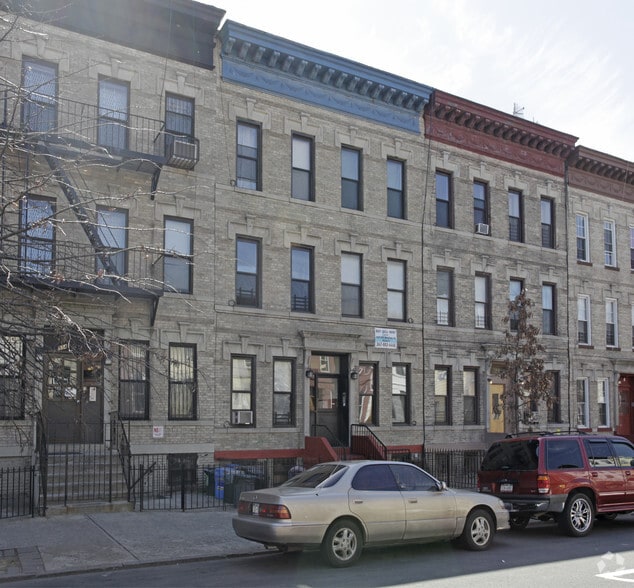 550 Bainbridge St, Brooklyn, NY for sale - Primary Photo - Image 1 of 5