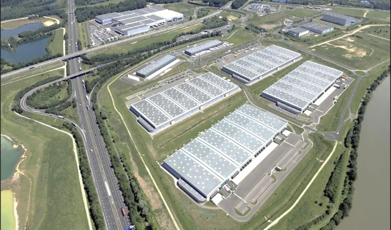 Industrial in Longueil-Sainte-Marie for lease Building Photo- Image 1 of 14