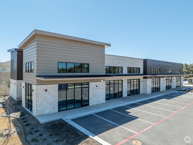 705 N Vista Ridge, Cedar Park, TX for lease - Primary Photo - Image 1 of 9