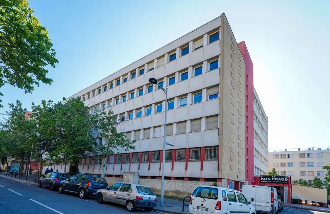 Office in Aix-en-Provence for lease Building Photo- Image 1 of 7