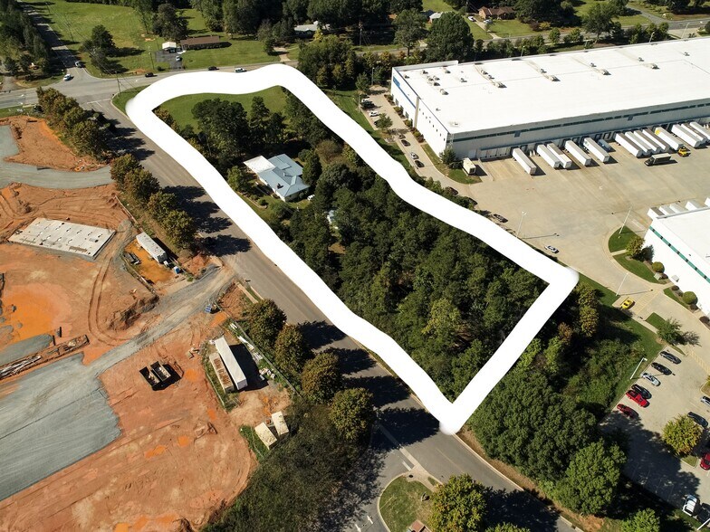 1331 W Pointe Dr, Charlotte, NC 28214 Land for Sale