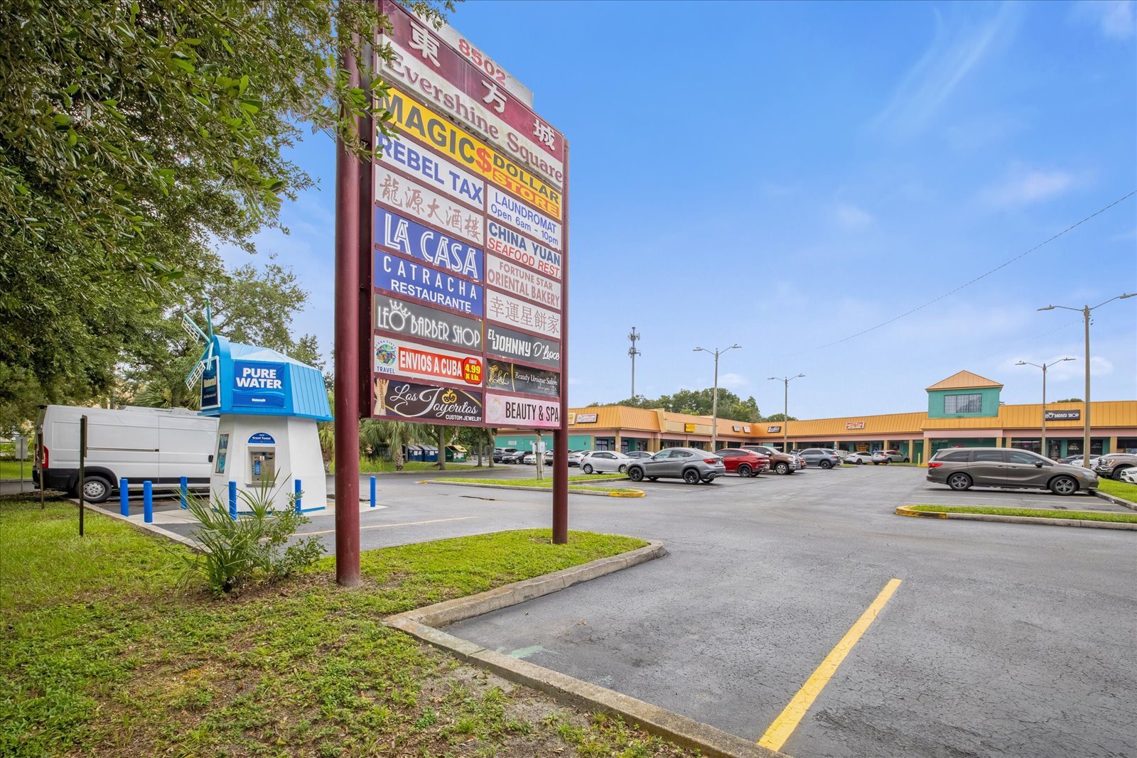 6408 N Armenia Ave Tampa Fl 33604 8502 N Armenia Ave, Tampa, FL 33604 - Evershine Square | LoopNet