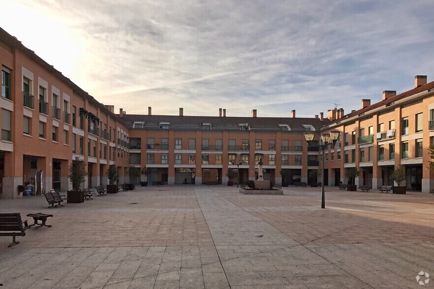 Plaza Mayor, 8, Arroyomolinos, Madrid for sale - Primary Photo - Image 1 of 5