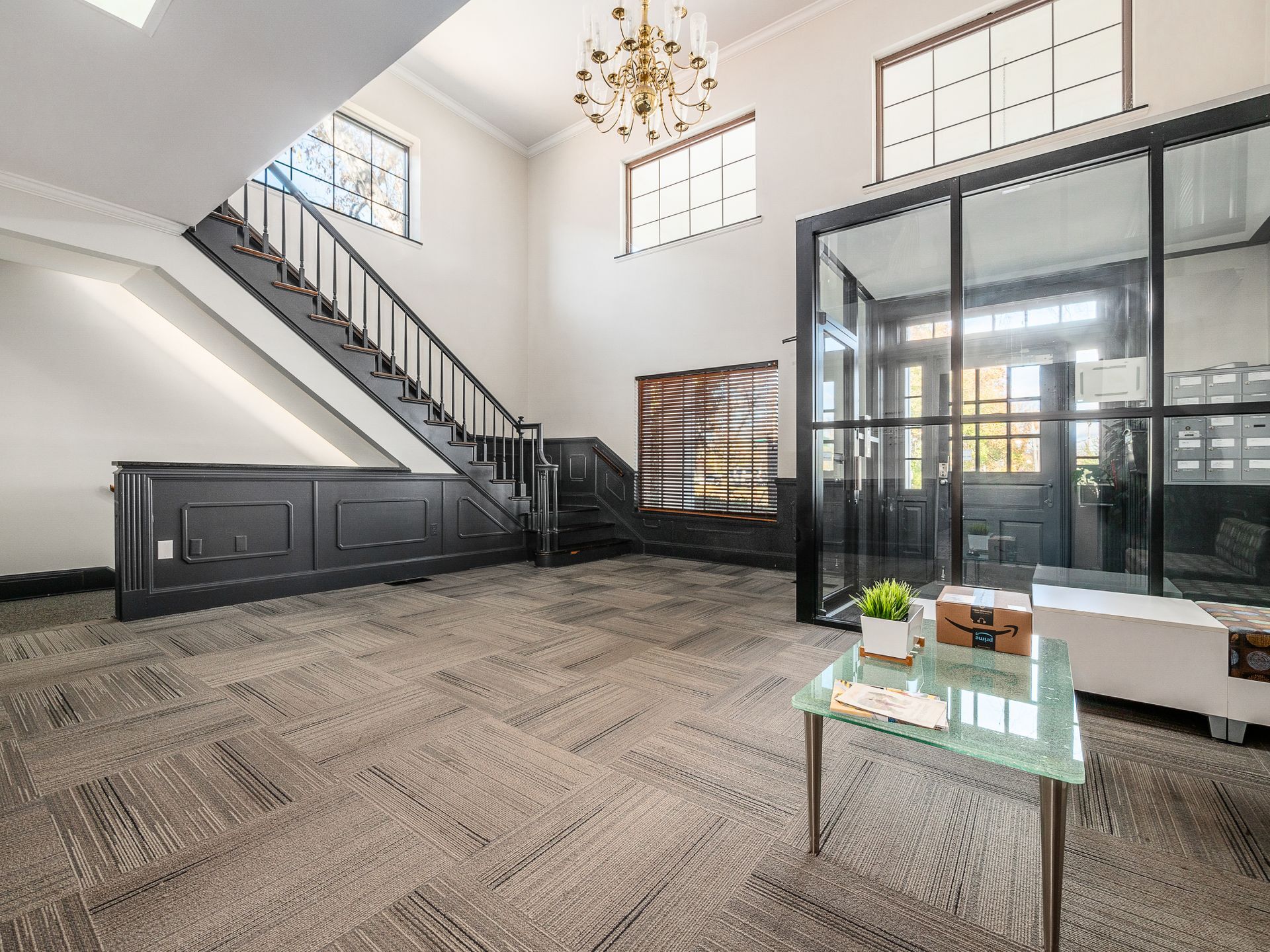 1015 E Broad St, Columbus, OH for lease Building Photo- Image 1 of 29