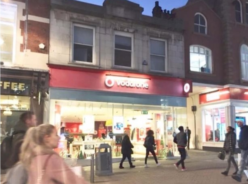 81-82 Briggate, Leeds for sale Primary Photo- Image 1 of 1