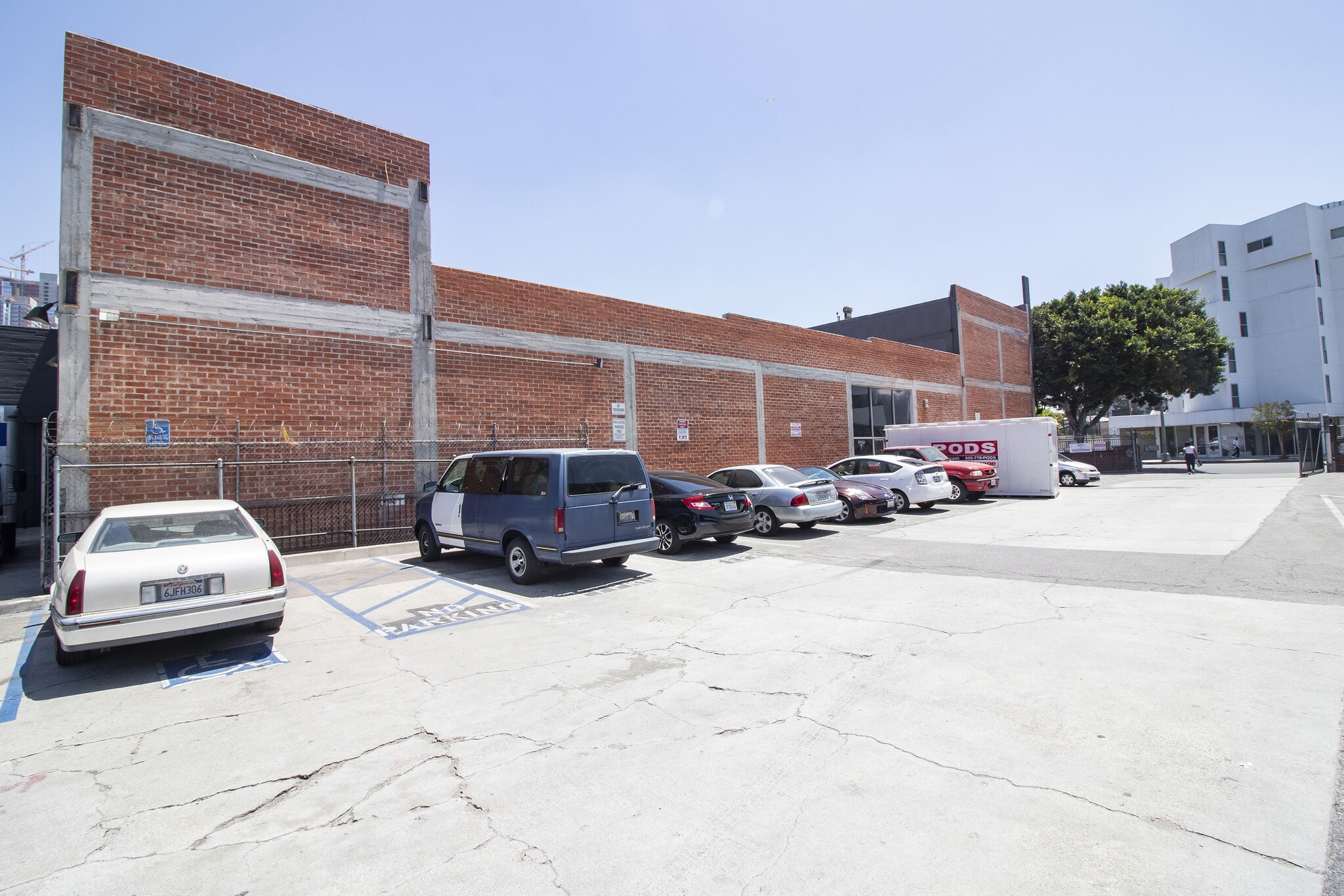 16011625 S Hope St, Los Angeles, CA 90015