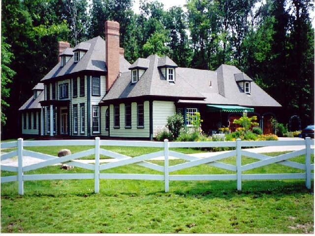 241 W Highland Rd, Northfield, OH for sale - Primary Photo - Image 1 of 1