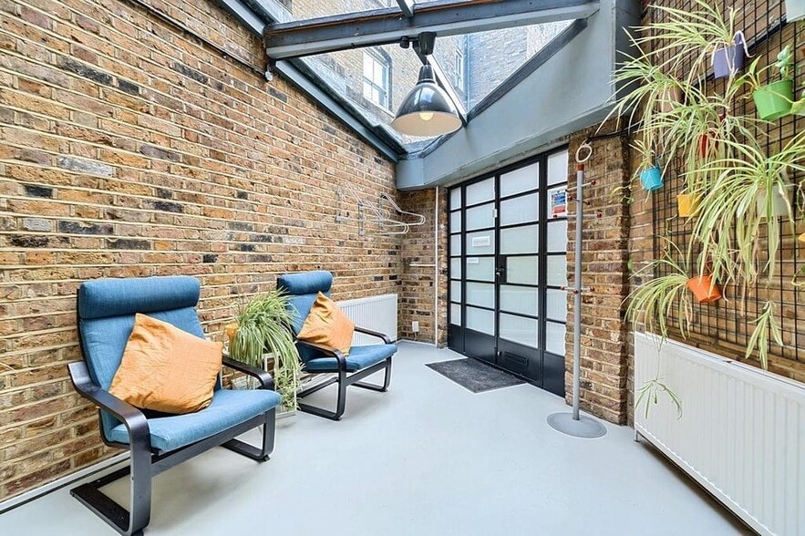 15 Hackney Rd, London for sale - Building Photo - Image 3 of 21
