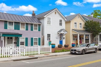 217 S King St, Leesburg, VA for lease Building Photo- Image 2 of 27