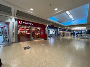 Wellington St, Aldershot for lease Interior Photo- Image 1 of 5