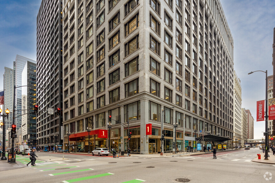 1 N Dearborn St, Chicago, IL for lease - Building Photo - Image 2 of 8