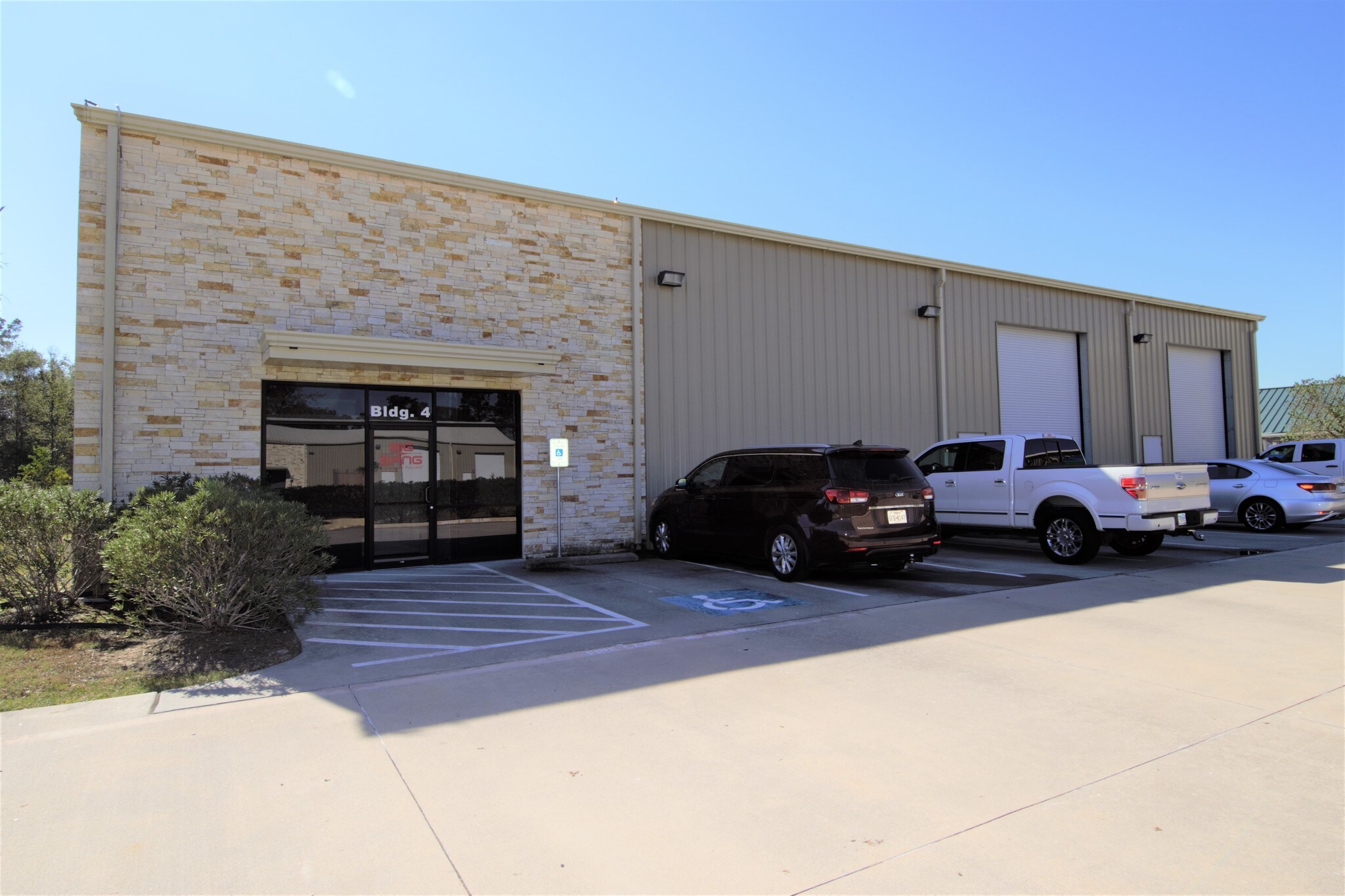 8601 Fawn Trl, Conroe, TX for sale Primary Photo- Image 1 of 1