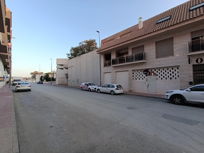 Camilo Jose, 16, Archena, Murcia for lease - Building Photo - Image 2 of 11