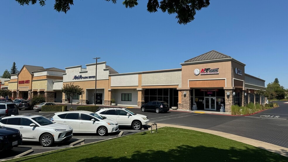 380-446 Harding Blvd, Roseville, CA for lease - Building Photo - Image 3 of 20