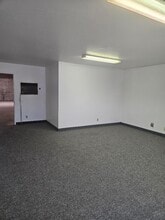 3334 W McDowell Rd, Phoenix, AZ for lease Building Photo- Image 2 of 4