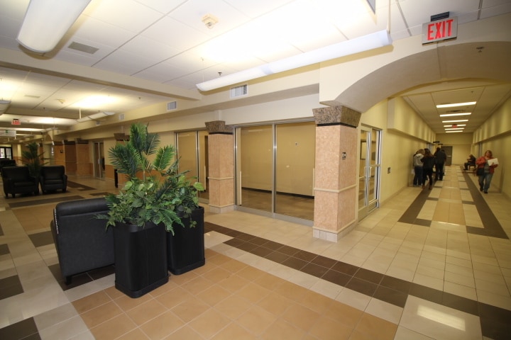 1600 2nd Ave SW, Minot, ND for lease Interior Photo- Image 1 of 8