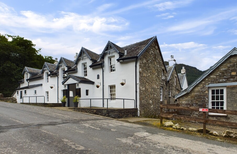 Loch Eck, Dunoon for sale - Primary Photo - Image 1 of 1