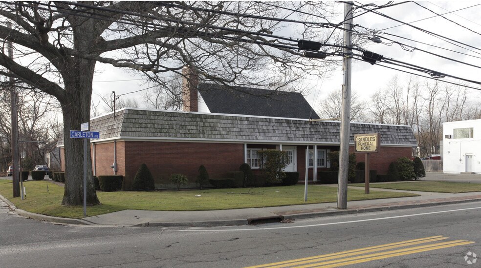 98 Carleton Ave, Islip Terrace, NY, 11752 Funeral Home Property For