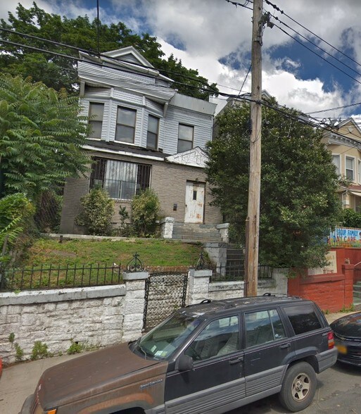 2071 Ryer Ave, Bronx, NY for sale - Other - Image 1 of 1