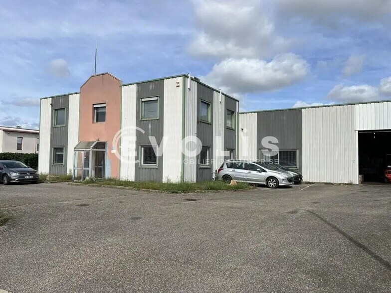 177 Rue De La Traille, Miribel for sale - Building Photo - Image 1 of 16
