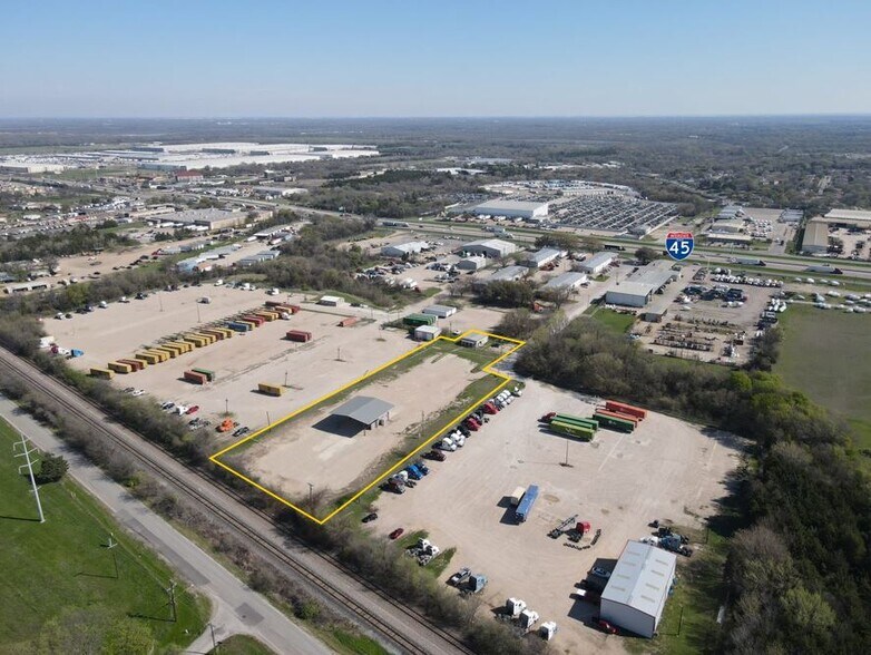 1013 S IH 45, Hutchins, TX 75141