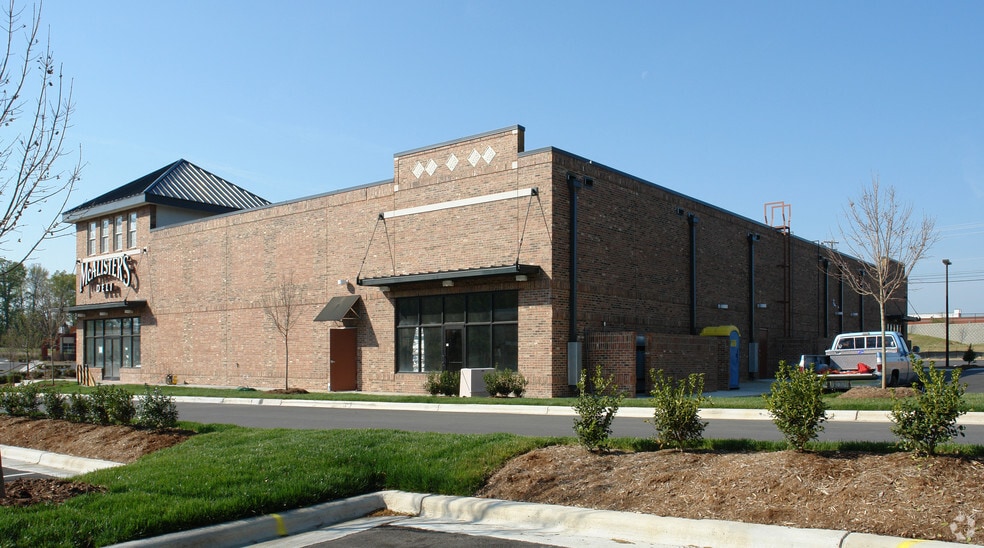 5318 New Hope Commons Boulevard Ext, Durham, NC for lease - Building Photo - Image 2 of 12