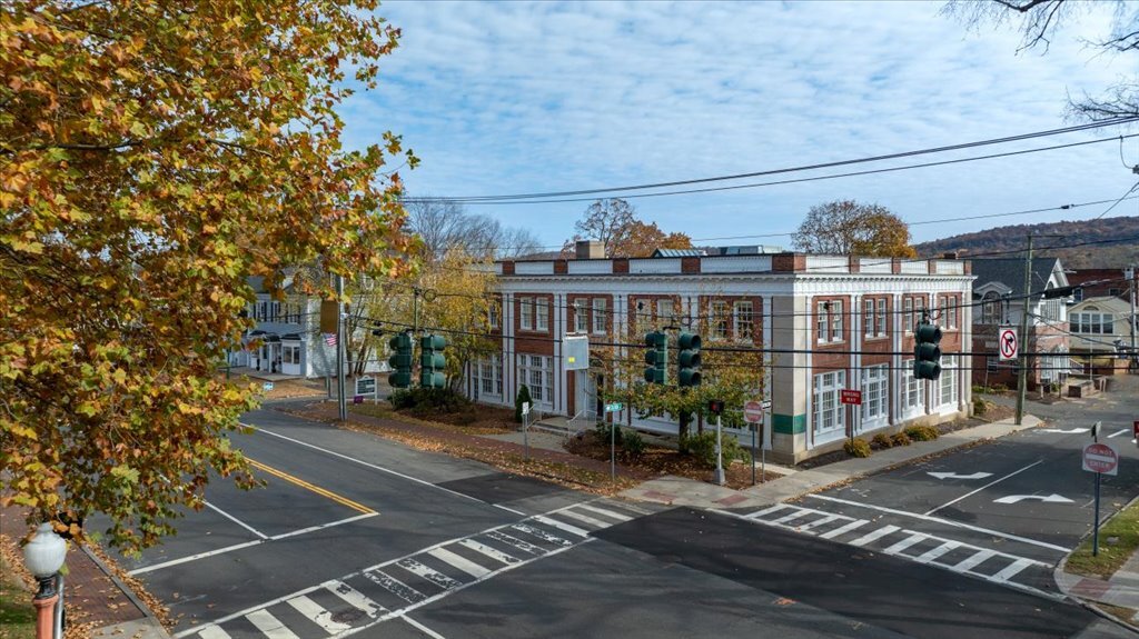 760 Hopmeadow St, Simsbury, CT for sale Building Photo- Image 1 of 30