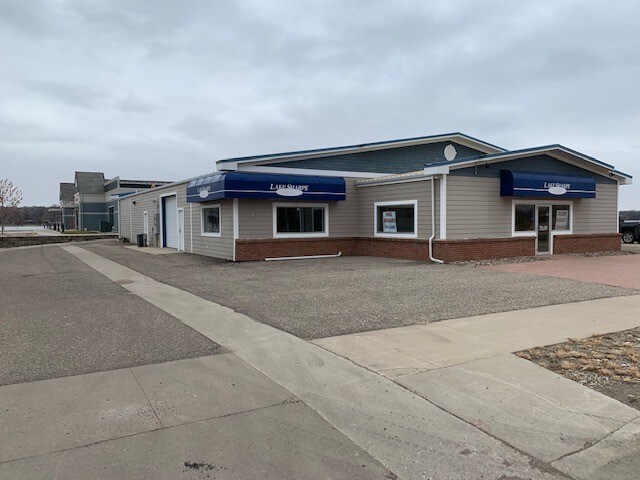 502 Island Dr, Fort Pierre, SD for sale - Primary Photo - Image 1 of 1