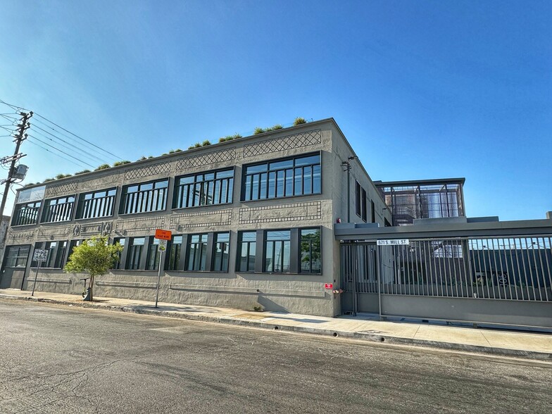 671 Mill St, Los Angeles, CA for lease - Building Photo - Image 2 of 11