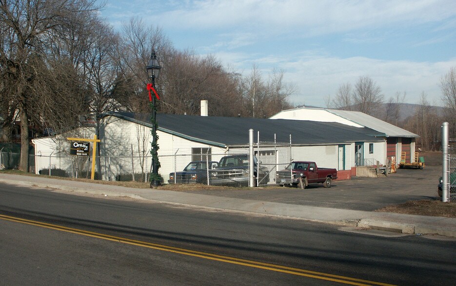 33 Main St, Meriden, CT for sale - Primary Photo - Image 1 of 1