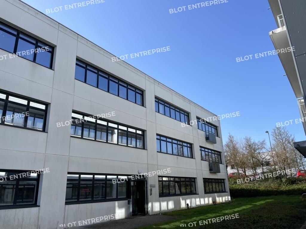 Office in Rennes for lease Building Photo- Image 1 of 10