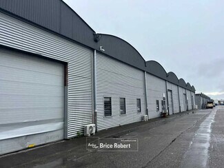 More details for Multiple Space Uses for Lease