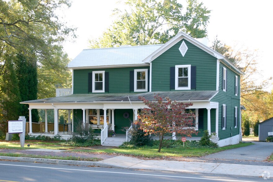 21016 Catawba Ave, Cornelius, NC 28031 Office for Lease