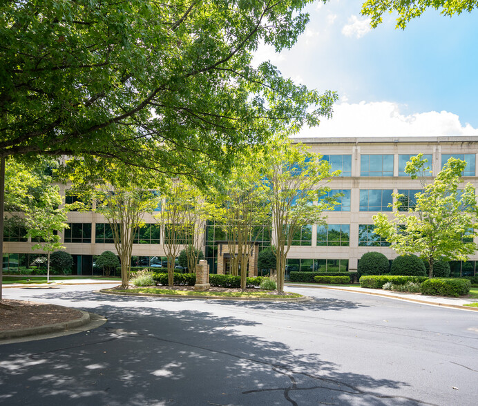 3325 Paddock Pky, Suwanee, GA for lease - Building Photo - Image 3 of 11