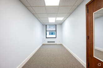 300 Main St, Lafayette, IN for lease Interior Photo- Image 2 of 2