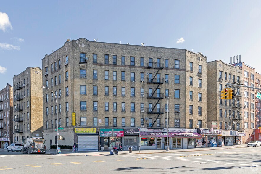 255-271 W Kingsbridge Rd, Bronx, NY for sale - Primary Photo - Image 1 of 1