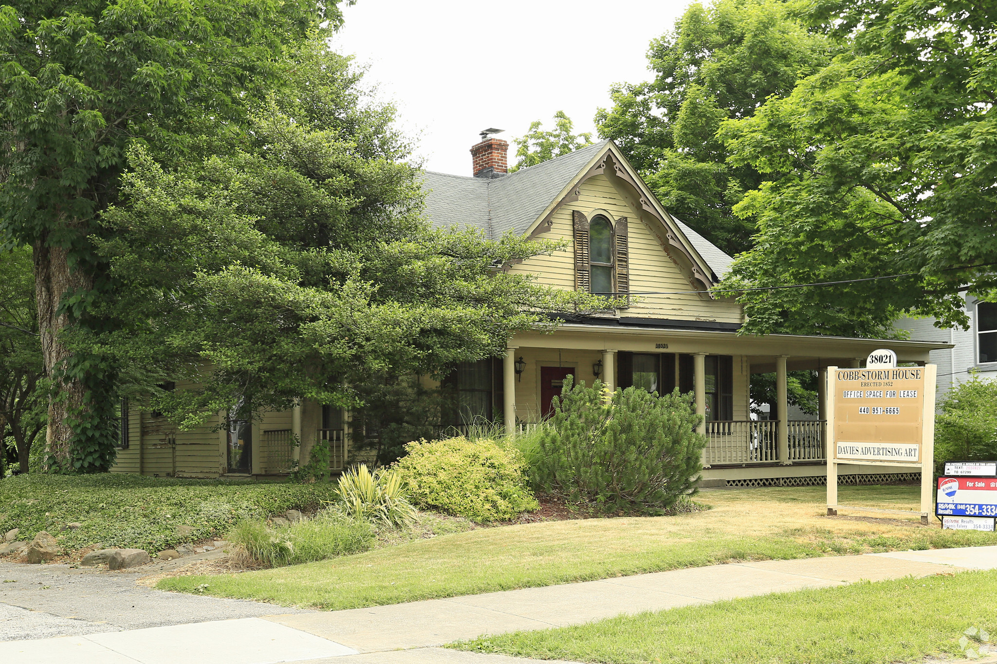 38021 Euclid Ave, Willoughby, OH for sale Primary Photo- Image 1 of 1